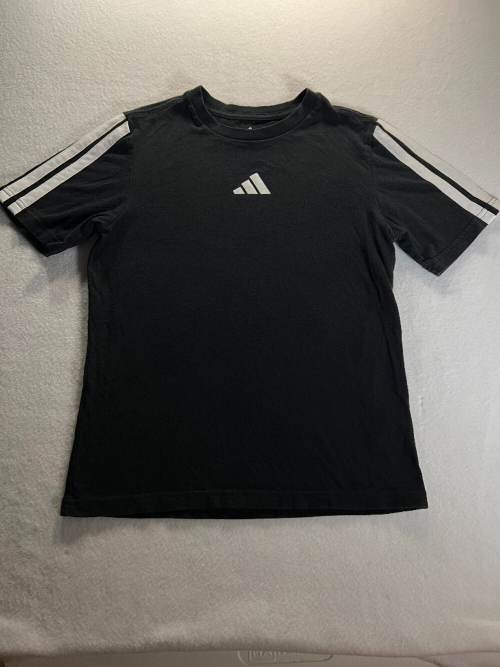 Adidas Kid’s Small US 8 Black T-Shirt Essential Tee Classic Three-Stripe Design